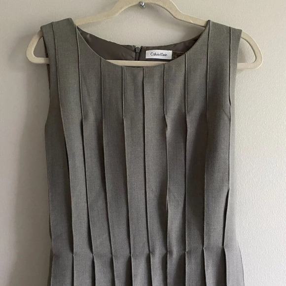 CALVIN  Klein Gray Pleated Sleeveless Belted Fit & Flare Dress Size 12 - Picture 5 of 15
